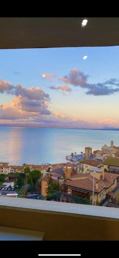 Bilocale Vista Mare Con Posto Auto Daire Porto Santo Stefano  Dış mekan fotoğraf