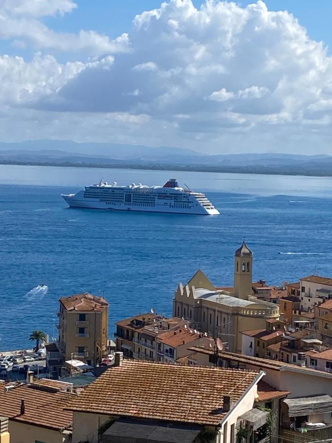 Bilocale Vista Mare Con Posto Auto Daire Porto Santo Stefano  Dış mekan fotoğraf